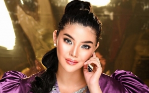 Rosa Meldianti Tuai Cibiran Gara-Gara Kenakan Celana Terlalu Ketat 