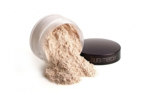 Translucent Powder Atau Setting Powder Bakal Bikin Make Up Kalian Jadi Sempurna