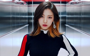 Beredar Foto-Foto Ryujin ITZY Bareng Teman SMA, Ekspresi Wajah Jadi Sorotan