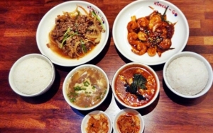 Kimchi Go, Tempat Makan Korea di Surabaya yang Sudah Sangat Populer