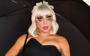 Tampilan Lady Gaga Tanpa Makeup Ini Bikin Kaget, Alis Botak Curi Fokus