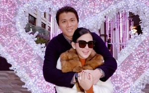 Syahrini 'Istri Saleha' Dikado Reino Mawar Merah Saat Valentine Malah Dicurigai Beli Sendiri