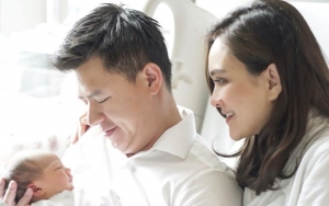 Baru Berusia 5 Hari, Lucunya Posisi Tidur Putri Shandy Aulia yang Berubah-Ubah