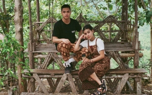 Awkarin dan Pacar Kompak 'Ejek' Satu Sama Lain Saat Kunjungi Makassar, Masih Romantis?