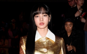 Dandanan Cetar Lisa BLACKPINK Pakai Setelan Rok Emas di Milan Dipuji Bak Ratu 