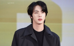 Gaya Rambut Panjang Jin BTS Tuai Pujian Selangit, Disebut Makin Tampan dan Dewasa