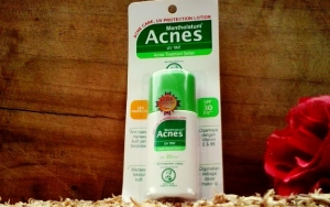 Acnes UV Tint SPF 30 PA++, Sunscreen Murah Tapi Enggak Murahan!