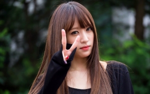 Hani EXID Pakai Masker di Bandara Tetap Kena Julid Netizen Gara-Gara Ini