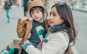Rafathar Cemburu Teriaki Nagita Slavina Gendong Anak Syahnaz, Belum Siap Punya Adik?