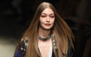 Wajah Cantik dan Makeup Sempurna Gigi Hadid di Milan Fashion Week Ini Banjir Pujian