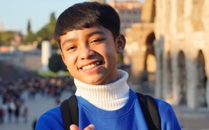 Betrand Peto Sukses Bikin Fans Histeris Usai Pede Pamer Perut Sixpack