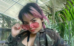 Dinar Candy Pilih Bantu Bapak Bajak Sawah Saat Event Dugem Dibatalkan Karena Corona