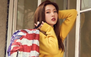 Gaya Super Seksi Joy Red Velvet Pemotretan Pakai Baju Transparan