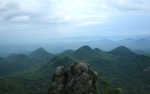 Bukit Cumbri Ponorogo Tawarkan Pemandangan Yang Memukau Meski Sulit Ditempuh