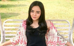 Berhijab Cantik, Gita Sinaga Gemas Dipaksa Mualaf Hingga Masuk Masjid