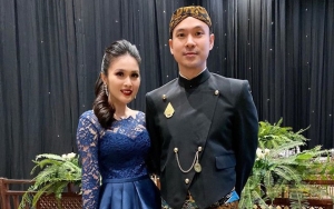Suami Sandra Dewi Dikerubungi Wanita Meski Bukan Artis, Posisi Tangan Saat Foto Bareng Jadi Sorotan