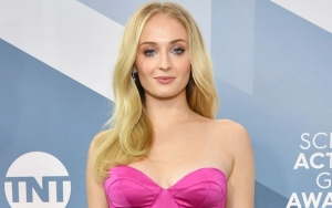 Sophie Turner Akhirnya Perdana Pamer Baby Bump Usai Ramai Dikabarkan Hamil