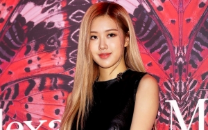 Gaya Seksi Rose BLACKPINK Pemotretan di Ranjang Tanpa Buka-Bukaan
