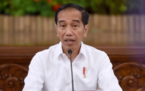 Masih Tolak Lockdown, Jokowi Larang Pemda 'Jalan Sendiri' Atasi Wabah Corona