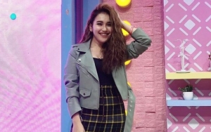 Konser Ayu Ting Ting Akhirnya Diundur Akibat Virus Corona, Sampai Kapan?