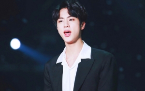 Netizen Soroti Visual Jin BTS dari Umur 22 Sampai 29 Tahun, Yang Beda Cuma Ini