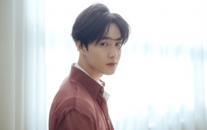 Suho EXO Tampil Serba Hitam Putih Diiringi Musik Emosional Di Video Sampler 'Self-Portrait'