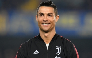 Cristiano Ronaldo Beli Pulau Pribadi untuk Karantina Diri dan Keluarga dari Corona