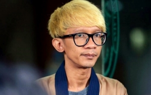 Aming Turut Viralkan Broadcast Soal Yayasan Tanggung Biaya Hidup Keluarga Positif Corona