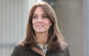 Gaya Cantik dan Feminin Kate Middleton Saat Kujungi Pusat Bantuan Corona Ini Dijamin Bikin Terpukau