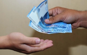 Sebaiknya Lunasi Utang Anda Sebelum Krisis Keuangan Bertambah Parah di Tengah Wabah Corona