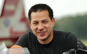 Ari Wibowo Prihatin ke Driver Ojol yang Lesu Tunggu Orderan, Beri Nasihat Ini