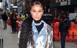 Biasa Tampil Ala Bule, Agnez Mo Pamer Rambut Hitam Natural Bikin Pangling