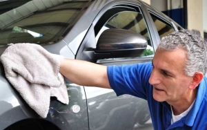Bersihkan Mobil Sebelum Disimpan