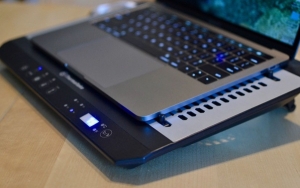 Gunakan Cooling Pad Untuk Mendinginkan Laptop