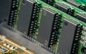 Upgrade Kapasitas RAM dan Rawat Hardware Secara Rutin