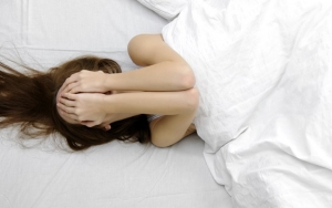 Stres yang Berlebihan Sebelum Tidur