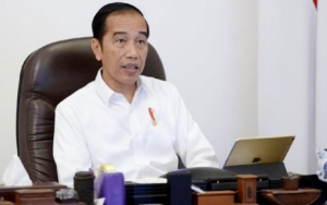 Atasi Wabah Corona, Jokowi Kucurkan BLT dan Bansos Rp 600 Ribu Selama 3 Bulan