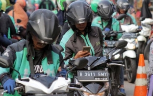 'Lawan' Menkes, Anies Baswedan dan Korlantas Polri Izinkan Ojol Tetap Angkut Penumpang Saat PSBB