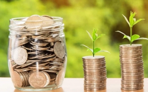 Sisihkan Uang Untuk Tabungan dan Investasi