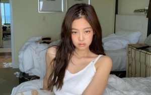 Jennie BLACKPINK Umbar Perut Kencang dan Bodi Sempurna di Postingan Baru