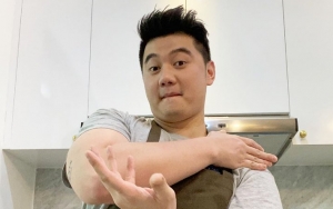 Chef Arnold Balas Menohok Saat Diledek Akun Twitter-nya Belum Dapat Centang Biru