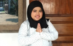 Kekeyi Merem Melek Seksi, Riasan Tebal Bikin Auto Istigfar
