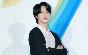 Sering Lupa Banyak Duit, Jin Siap Jual Plakat Emas dari 'Run BTS!'