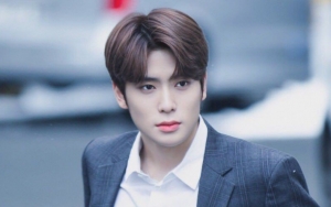 Netizen Bahas Foto-Foto Seksi dan Manly Jaehyun NCT di Pemotretan Majalah