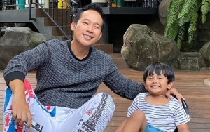  Bikin Ngakak, Anak Denny Cagur Bawa Sepeda Untuk Temani Tidur Di Kamar