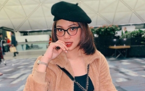 Dinda Shafay Melet Pamer Jidat Glowing, Bekas Jahitan di Dada Bikin Kepo