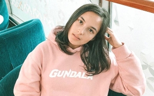 Chelsea Islan Bikin Adem Pakai Kerudung Untuk Sambut Bulan Ramadan