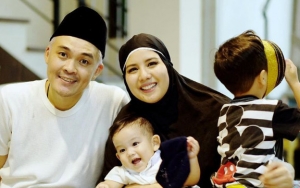 Tya Ariestya Cerita Pengalaman Putra Kedua Harus Vaksin di Tengah Pandemi Covid-19