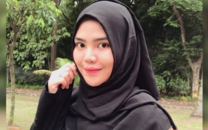 Rosa Meldianti Tobat 'Bercadar' Cantik Saat Puasa, Reaksi Kagum Berdatangan