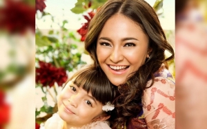 Pose Bareng Marshanda, Wajah 'Kembar' Cantik Sienna Kasyafani Curi Perhatian